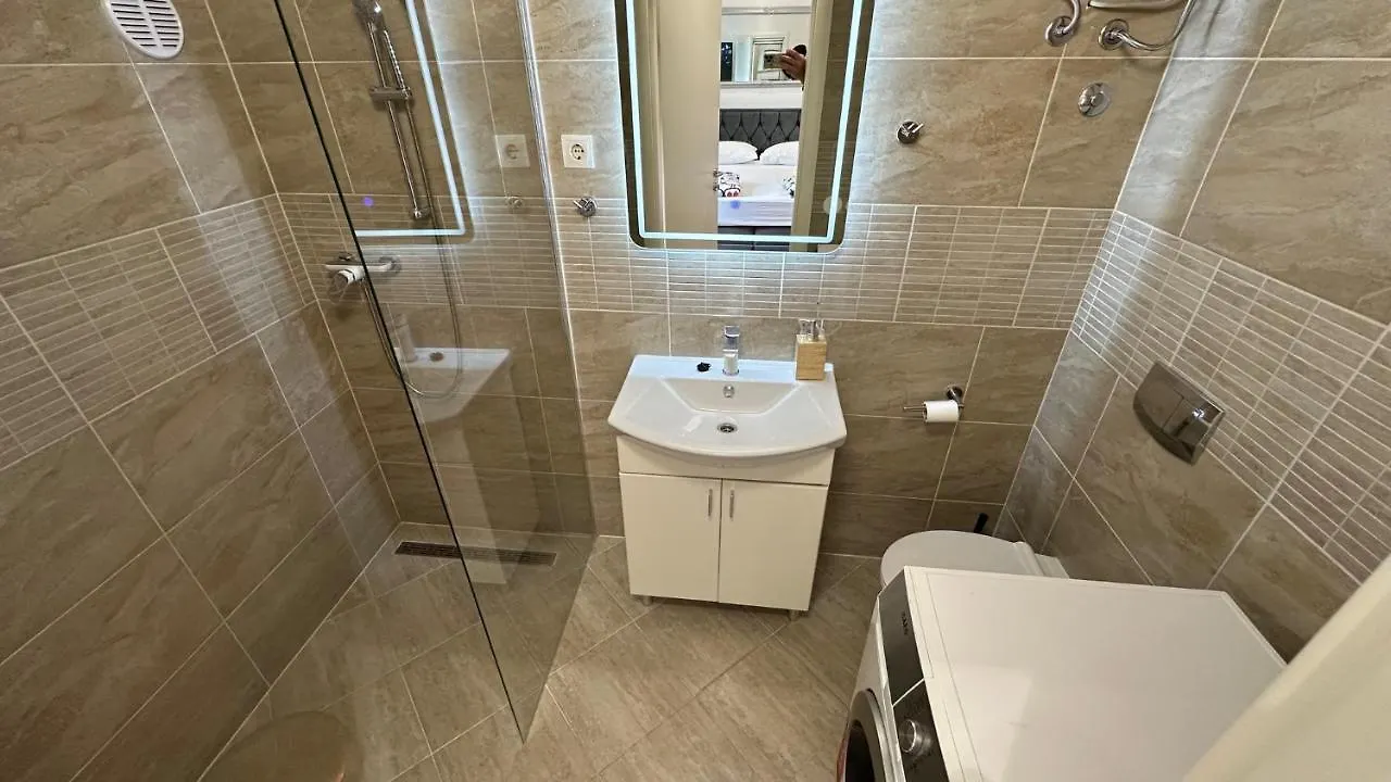 Iris Oasis Apartment Split