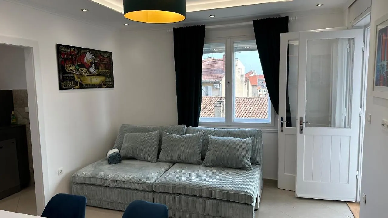 Iris Oasis Apartment Split