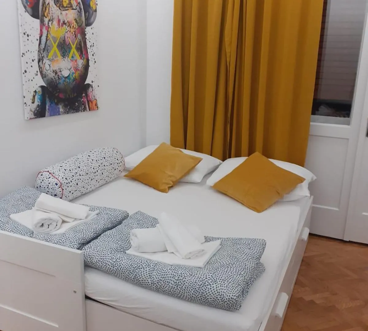 Iris Oasis Apartment Split